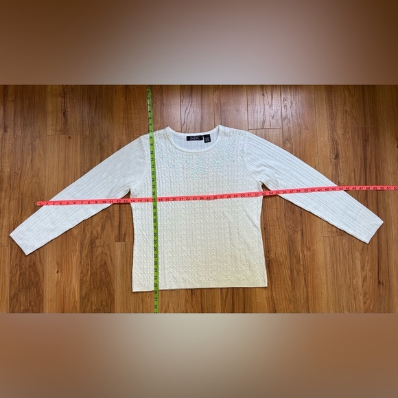 Vintage Large Krystal Kobe White/ Cream Cable Knit Sweater with Sequin Detail - Picture 3 of 11